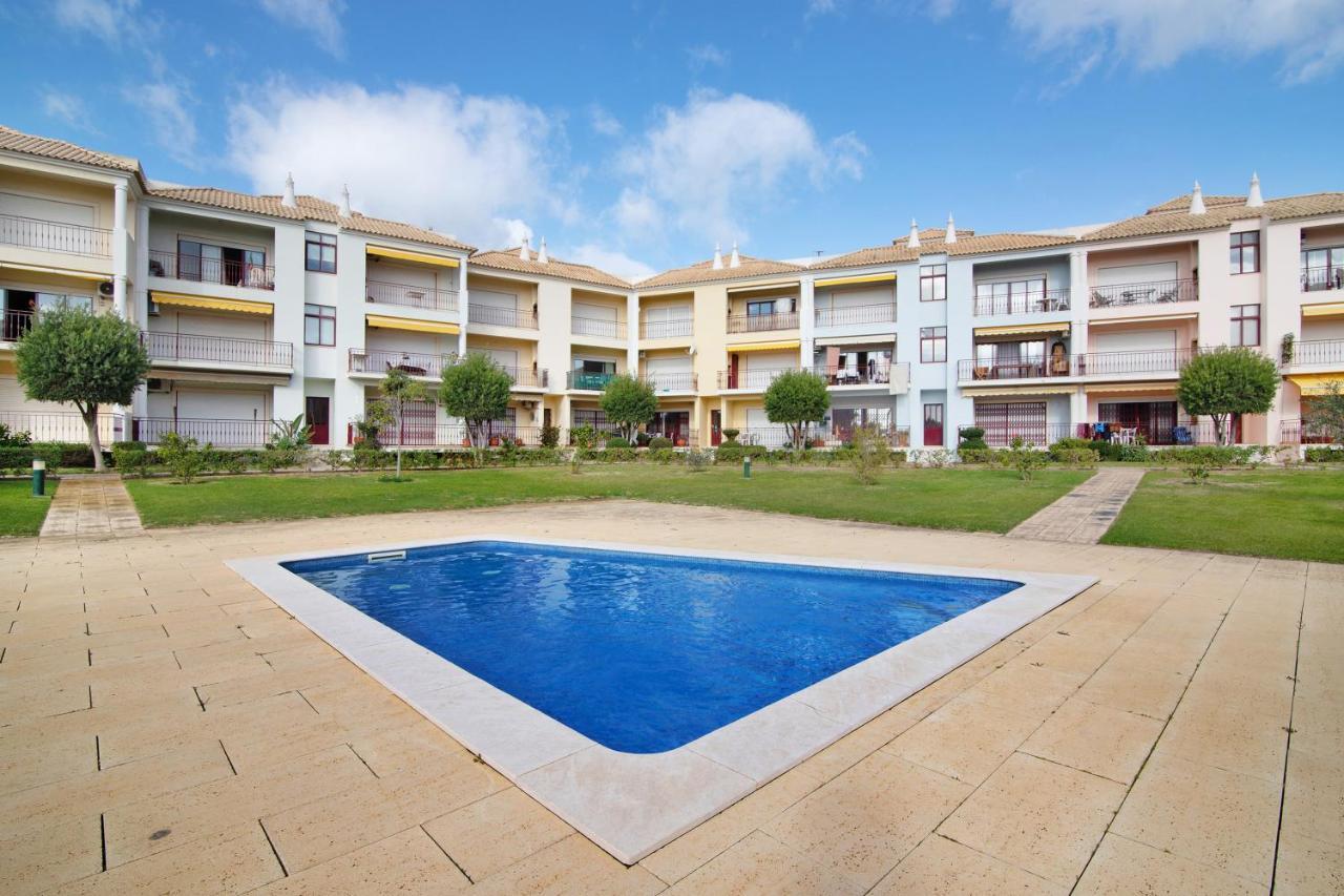 Columbus Beach Apartment Quarteira Exteriör bild